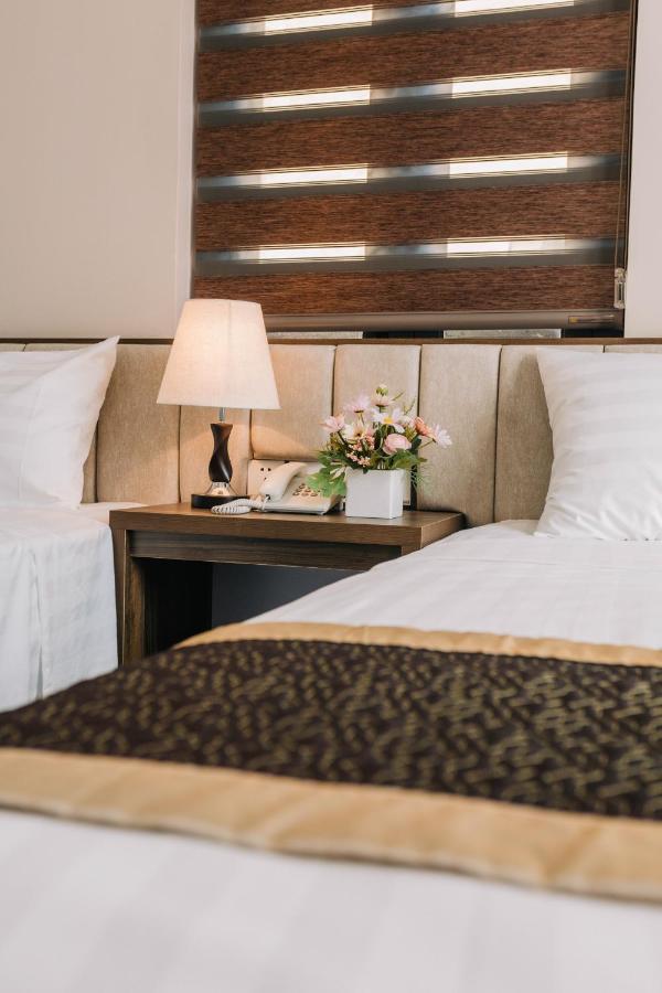 Tam Thang Hotel Ха Лонг Екстериор снимка
